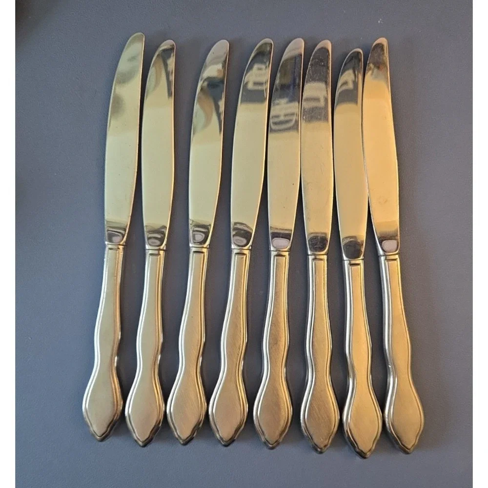 Oneida 1881 Rogers Twilight Dinner Knives 8 7/8